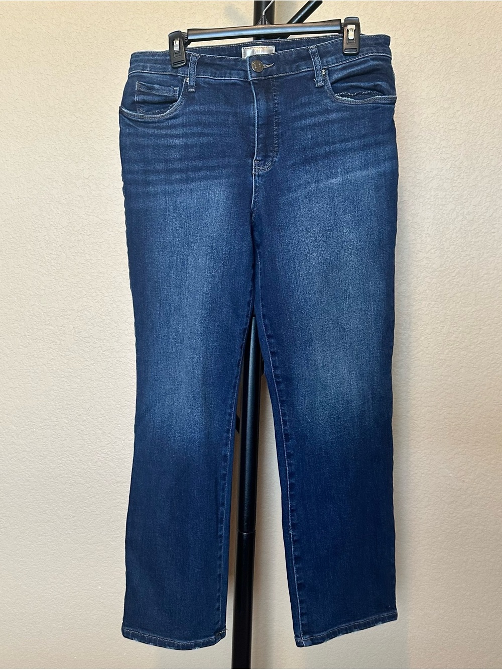 Kut from the Kloth Classic Straight Leg Jeans in Dark Blue